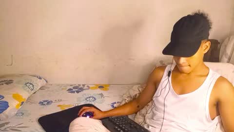 Snapshot of deus_steim chatting on November 30, 2:26 am deus_steim online show from November 30, 2:26 am