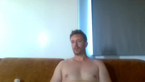 deutero1986 online show from July 14, 6:02 pm