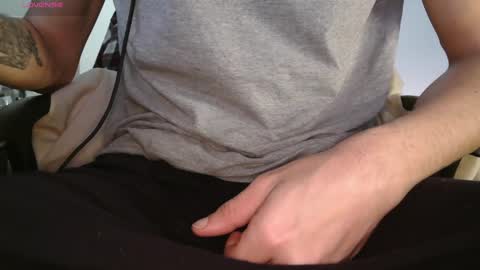 Ricardo online show from December 8, 9:02 am