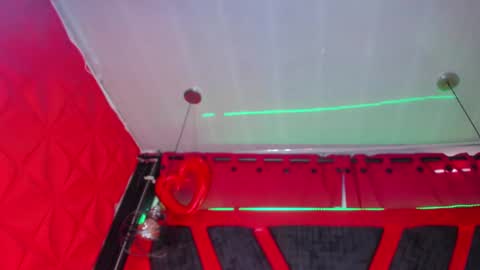 devil_taylorx online show from October 3, 2:36 pm