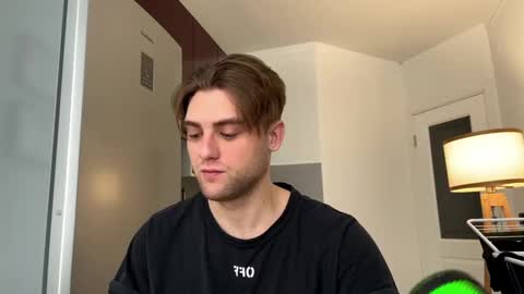 Snapshot of devilnut1 chatting on February 13, 7:45 am devilnut1 online show from February 13, 7:45 am