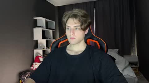 Snapshot of devilnut1 chatting on November 16, 6:41 am devilnut1 online show from November 16, 6:41 am