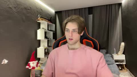 Snapshot of devilnut1 chatting on November 29, 7:44 am devilnut1 online show from November 29, 7:44 am