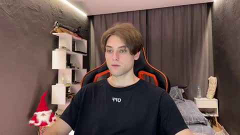 Snapshot of devilnut1 chatting on December 1, 6:07 am devilnut1 online show from December 1, 6:07 am