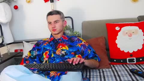 devin_ho online show from December 25, 9:22 pm