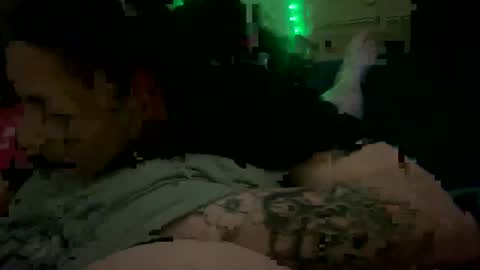 Snapshot of devinfillps chatting on April 1, 3:20 pm devinfillps online show from April 1, 3:20 pm