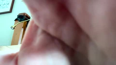 Auzzy Dream online show from December 5, 11:51 pm