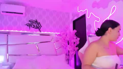 DevoraCook online show from November 17, 1:28 pm