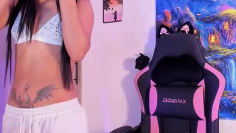 Sara 3 online show from January 6, 8:23 pm