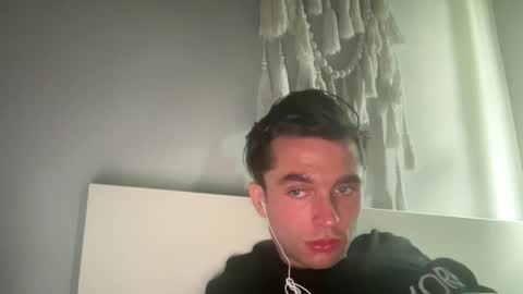 Snapshot of devyy333 chatting on October 6, 3:20 pm devyy333 online show from October 6, 3:20 pm