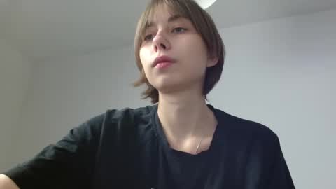 dewkiss online show from December 1, 1:38 pm