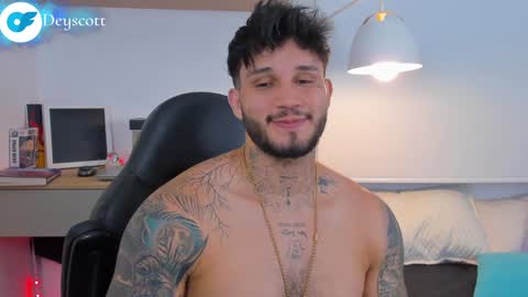 JULIAN online show from January 18, 3:20 am