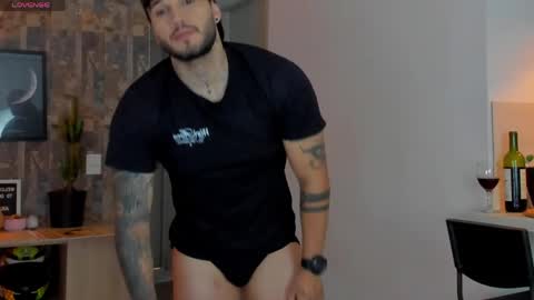 JULIAN online show from May 2, 11:54 pm