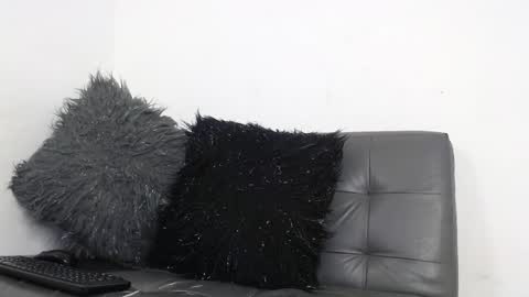 Deysha online show from April 17, 3:59 pm