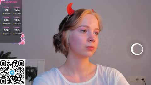 Kira online show from January 8, 2:30 pm