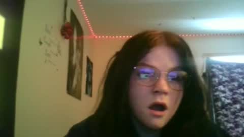 dezzydez354 online show from February 13, 6:15 pm