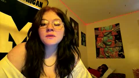 dezzydez354 online show from February 17, 1:18 pm