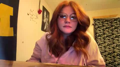 dezzydez354 online show from February 22, 1:07 am