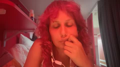 dfairyrabbit online show from March 21, 7:02 am