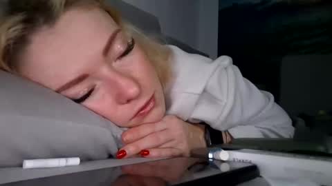 Snapshot of dgesika254182 chatting on January 20, 8:50 pm dgesika254182 online show from January 20, 8:50 pm