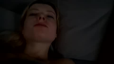 Snapshot of dgesika254182 chatting on February 16, 9:48 pm dgesika254182 online show from February 16, 9:48 pm