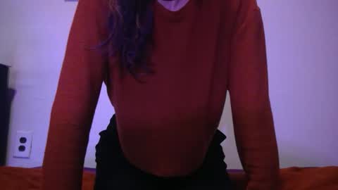 Snapshot of dghyfhjug chatting on December 20, 8:12 pm Sammie online show from December 20, 8:12 pm