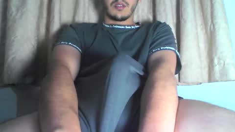 Snapshot of di_carter chatting on February 4, 12:27 am Carter online show from February 4, 12:27 am