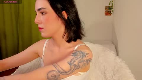 Snapshot of di_moon_ chatting on April 27, 2:48 pm Diana online show from April 27, 2:48 pm
