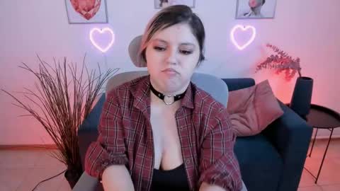 Dia online show from February 27, 9:14 pm