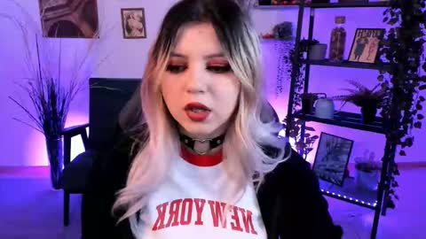 Dia online show from March 12, 9:24 pm