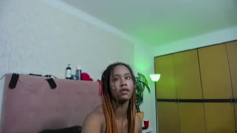 Snapshot of diabla_sexyboobs chatting on January 28, 11:50 pm D I A B L A online show from January 28, 11:50 pm