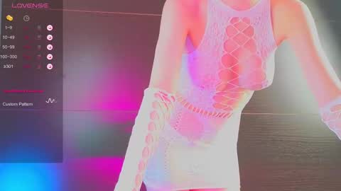 Snapshot of diablo_girl chatting on January 16, 3:56 am online show from January 16, 3:56 am