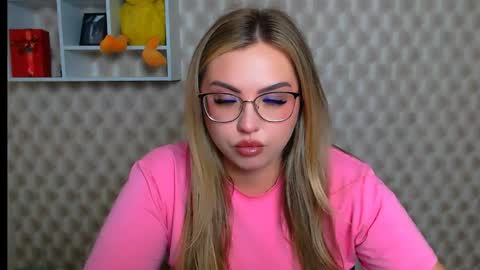 Kriss online show from June 5, 11:27 am