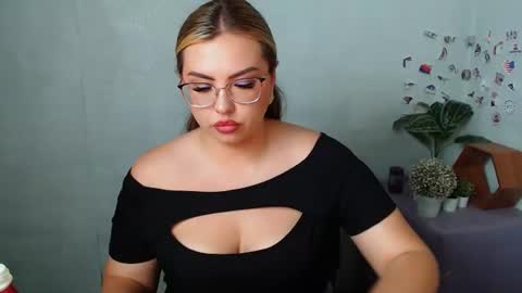 Kriss online show from June 9, 9:54 am