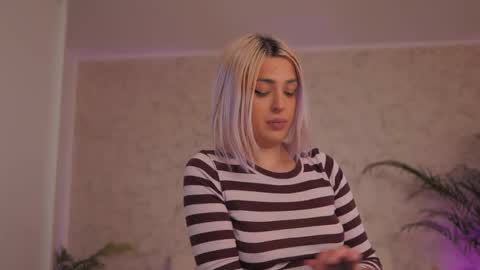 Thea online show from February 26, 5:12 pm