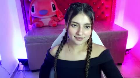 Snapshot of diamond_juliana_ chatting on July 7, 7:23 am diamond_juliana_ online show from July 7, 7:23 am