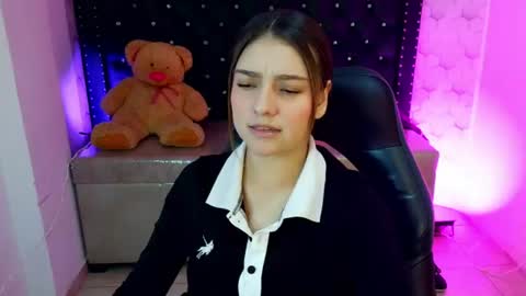 Snapshot of diamond_juliana_ chatting on July 15, 3:12 am diamond_juliana_ online show from July 15, 3:12 am