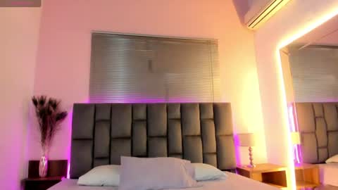 Snapshot of diamond_sweet0 chatting on June 24, 2:10 am Diamond online show from June 24, 2:10 am