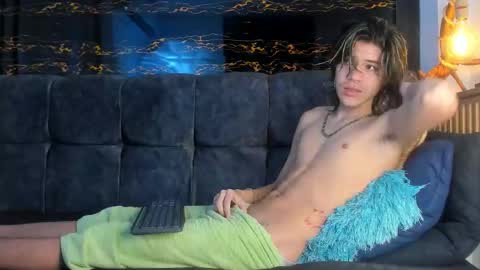 diamond_twink online show from September 24, 4:05 am