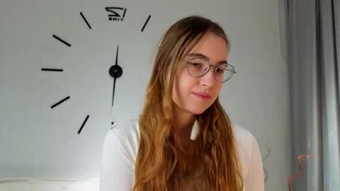 Snapshot of diamondbradicich chatting on November 30, 6:12 pm Molly online show from November 30, 6:12 pm