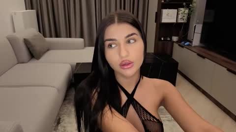 Iris online show from February 27, 8:31 pm