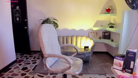 diamondss_1 online show from June 27, 12:10 pm