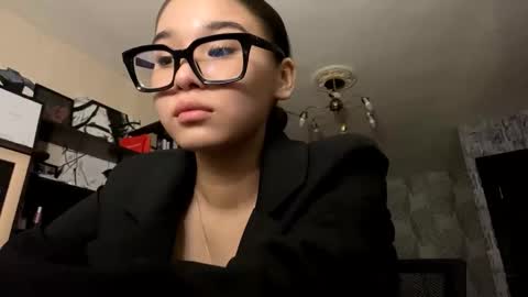 Snapshot of diamondtraverse chatting on February 4, 1:39 pm Julia online show from February 4, 1:39 pm