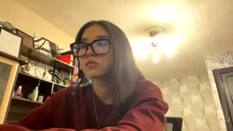 Snapshot of diamondtraverse chatting on February 9, 2:21 pm Julia online show from February 9, 2:21 pm