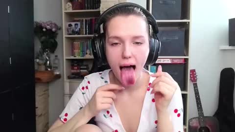 Snapshot of diana_back3 chatting on October 30, 7:21 am diana_back3 online show from October 30, 7:21 am