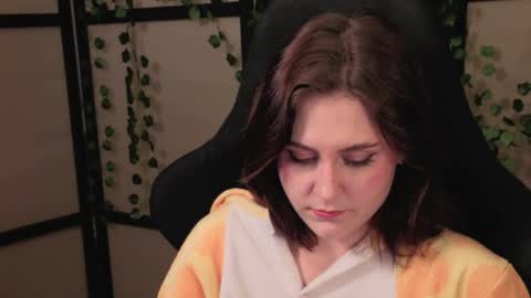 Diana online show from April 3, 1:42 pm