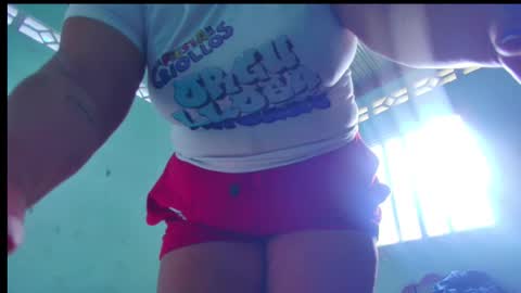Snapshot of diana_lozano chatting on January 17, 2:44 pm Diana Lozano online show from January 17, 2:44 pm