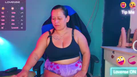 Snapshot of diana_lozano chatting on April 26, 1:09 pm Diana Lozano online show from April 26, 1:09 pm