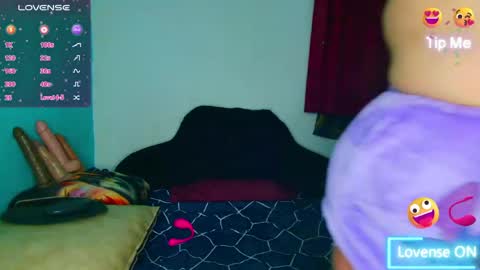 Snapshot of diana_lozano chatting on April 27, 3:48 am Diana Lozano online show from April 27, 3:48 am