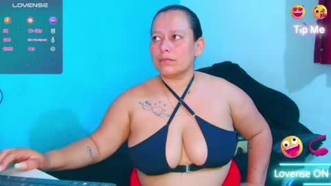 Snapshot of diana_lozano chatting on May 9, 5:23 am Diana Lozano online show from May 9, 5:23 am